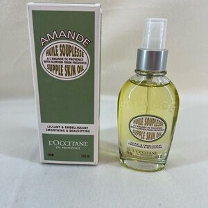 L'OCCITANE Amande Supple Skin Oil - Green and White